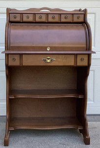 B & G Walkerton Vintage Childs Rolltop Desk 26W x 17.25D x 43 H
