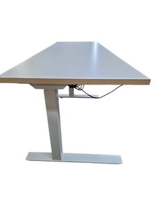 Knoll Sit Stand Power Desk Retail $1499