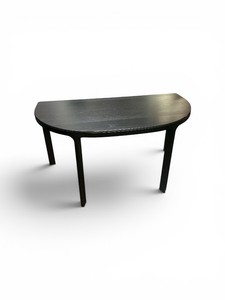 Semi-circle table