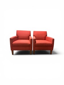 Set of 2 Bernhardt corporate lounge chair Retails new for $1,800 each