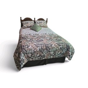 Queen Size Bedroom Set with 2 Side Tables  and 2 dressers
