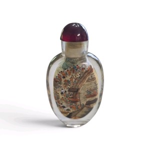 Vintage Chinese inner-painted (or reverse-painted) snuff bottle, likely made of glass.