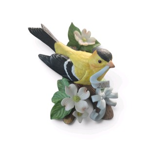 Lenox American Goldfinch porcelain figurine from the Garden Bird Collection