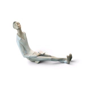 Lladro 4566 Boy Studying With Book porcelain figurine Valued at $350