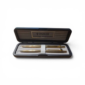 Vintage Parker pen and pencil Gold gift set Valued at $150