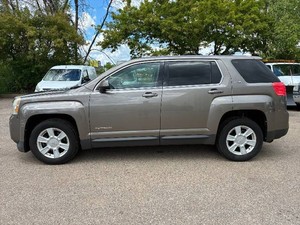 2012 GMC TERRAIN SLE-1 *All Wheel Drive* (NO RESERVE)