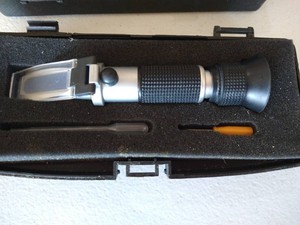 EZ RED B108 Handheld Refractometer