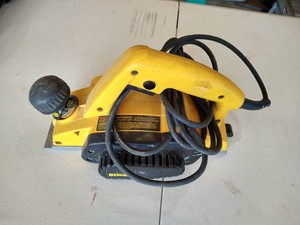 DeWalt DW680 Corded Planer