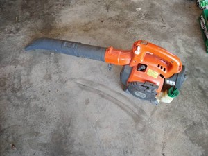 Husqvarna 125B Blower