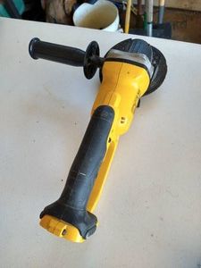 DeWalt DCG412 20V Max Grinder