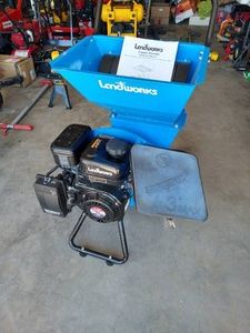 LandWorks 7HP ChipperShredder