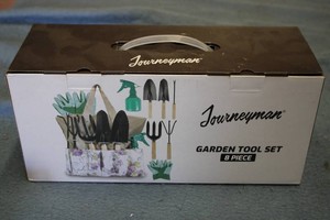8 Piece Garden Tool Set...