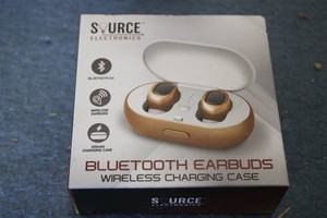 Bluetooth Earbuds With Wireless Cha...
