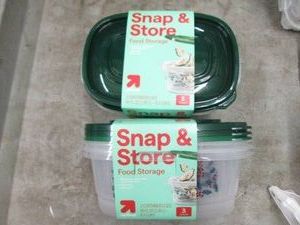 2 Packs of 3 snap n store food cont...