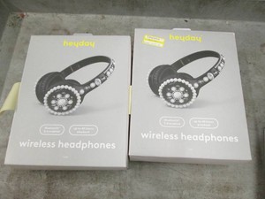 2 Wireless headphones...