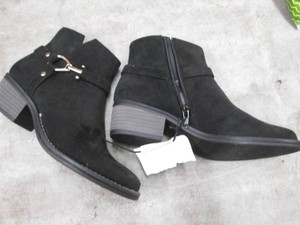 New 6.5 size ladies boots...