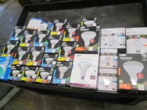 Lot of assorted light bulbs...