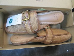 New size 9 sandals...