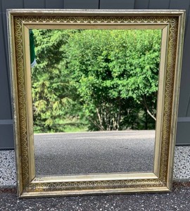 Wall Mirror - Vintage Mid-Century Giltwood Verre Eglomise Border