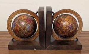 O - Vintage Globe Bookends Pair Decorative Desk Accessory