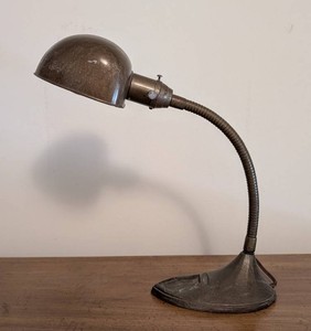 UB - Vintage Metal Desk Lamp