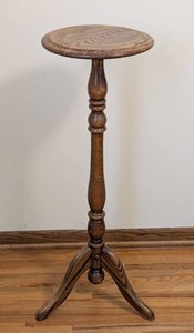 UB - Wood Plant Stand