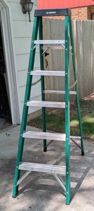 G - Fiberglass Step Ladder Husky 6 Ft Type II 01-46001-02