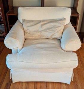 LR - Armchair - Vintage Henredon Upholstered Chair