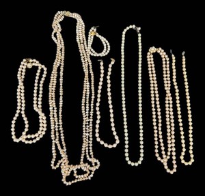 Vintage Faux Pearl Necklaces including a Vintage Marvella Faux Pearl Necklace