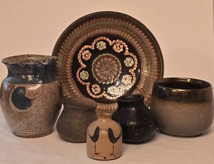 K - Pottery Mixed Lot 5 Pieces Plate Pitcher Planter & Pots