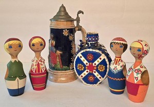 D - Folk Art Beer Stein & Peg Doll Napkin Holders Mixed Lot