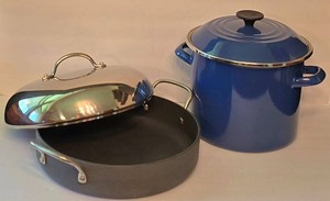 K - Cookware Mixed Lot Circulon 5 Qt Skillet & Blue Enameled Stock Pot