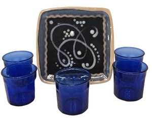 K - Cobalt Glass Tumblers & Square Pottery Plate Mixed Lot