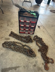 Lot of Chains & Nails