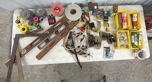 Lot of Miscellaneous Levels, Tape & Ratchet Straps