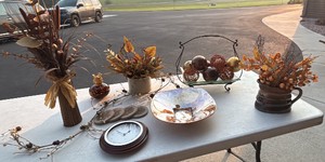 Lot of Home Decor Vases, Centerpieces & Other Miscellaneous