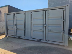 20X8X8ft THREE DOOR SHIPPINGSTORAGE CRATE