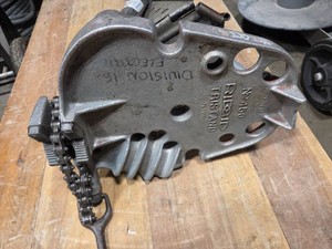 RIDGID NO. 450 TRISTAND CHAIN VISE