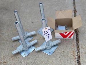 SET OF SCAFFOLDING PINS