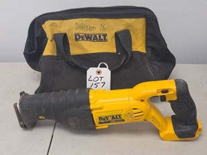 DeWALT 20v MAX VARIABLE SPEED RECIPROCATING SAW
