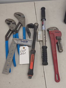 HAND TOOL ESSENTIALS LOT