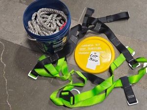SAFETY HARNESS