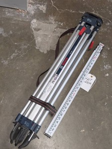 BOSCH LASER TRIPOD AND TELESCOPING LEVELING ROD