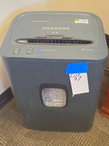 ROYAL 18mc PAPER SHREDDER