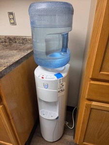 GLACIER BAY HOTCOLD WATER DISPENSER