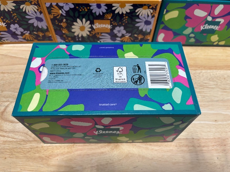 10 Boxes Kleenex for Sale in Fargo, ND | Online Auction | K-BID