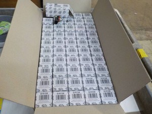 Case of 50 Car Quest Halogen Headli...