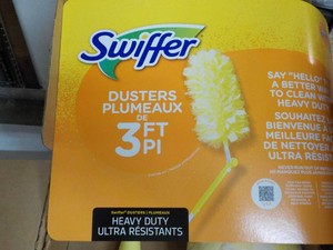 2 Swiffer 3 ft Dusters with extra d...