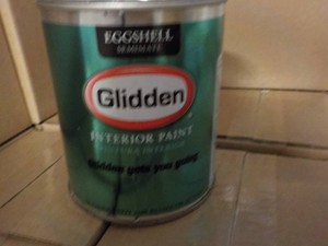 10 qts Glidden paint choice  of Ava...