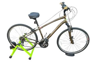 Specialized CARMEL 700 5 Medium-Sized Bicycle w Indoor Trainer Stand and Accessories